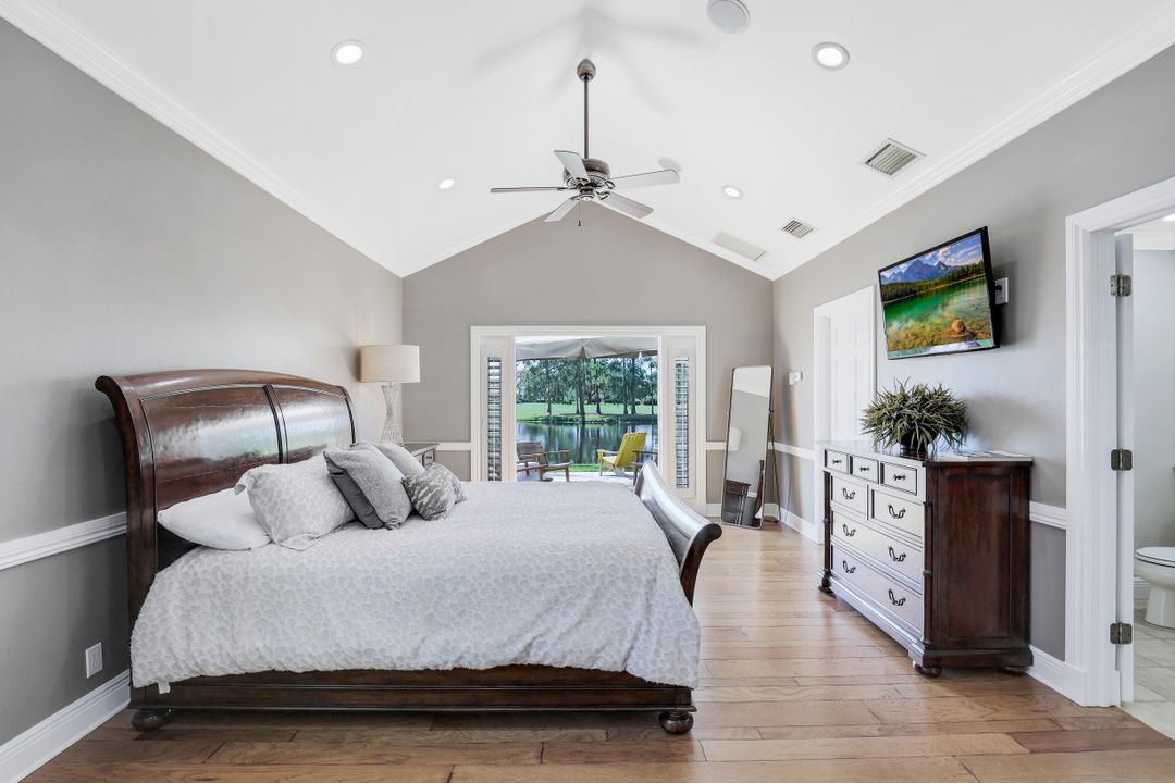 12911 Coco Plum Ln, Naples, FL 34119