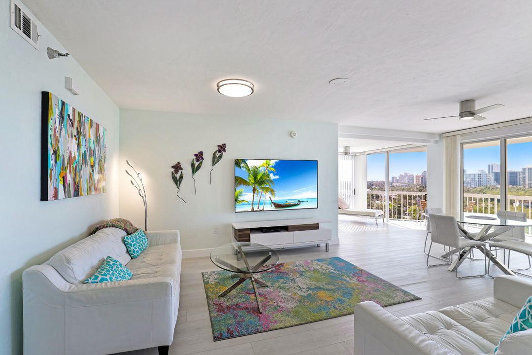 5501 Heron Point Dr #902, Naples, FL 34108