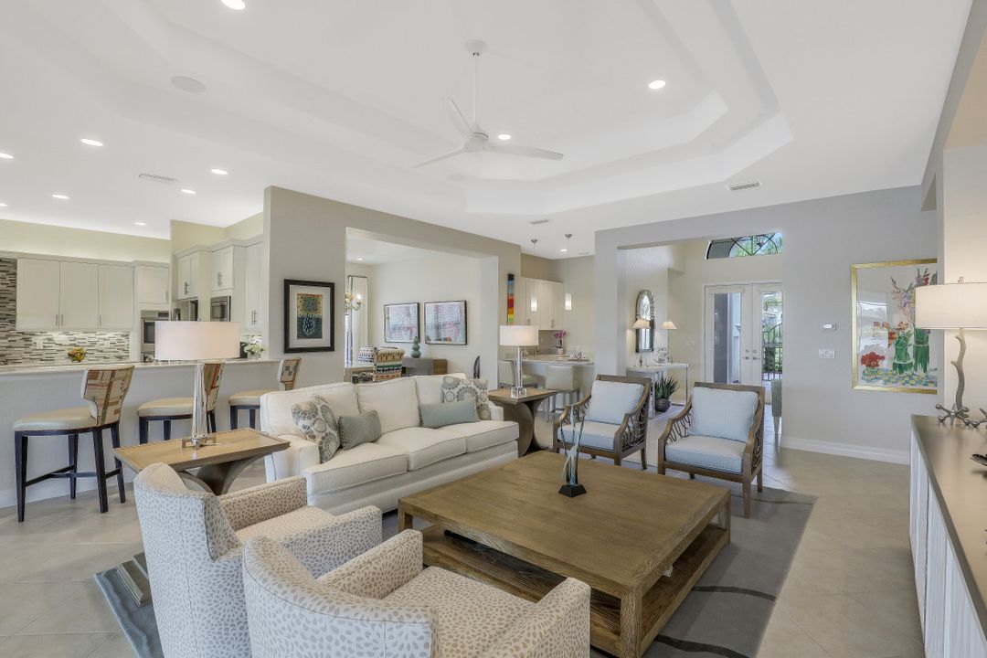 4477 Caldera Cir, Naples, FL 34119