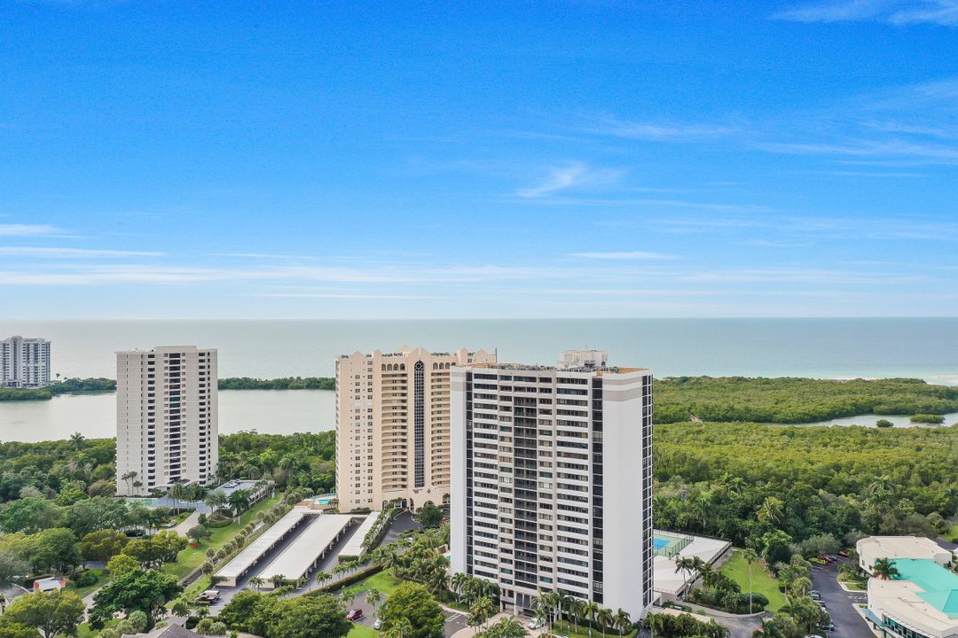 5601 Turtle Bay Dr #802, Naples, FL 34108