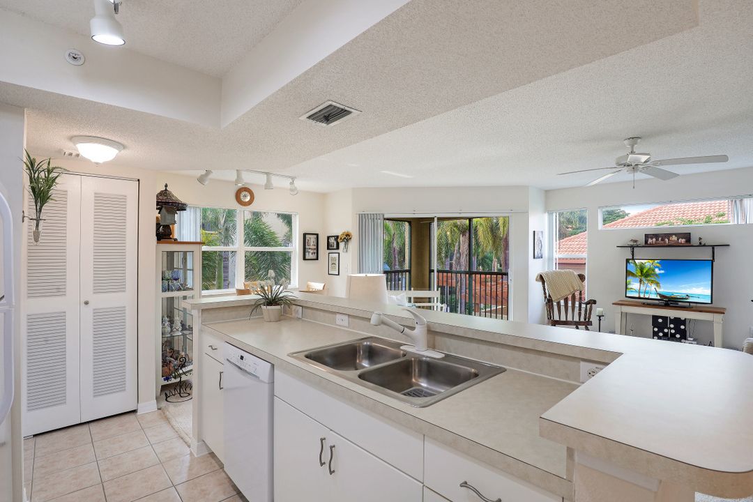 8920 Colonnades Ct E, Bonita Springs, FL 34135