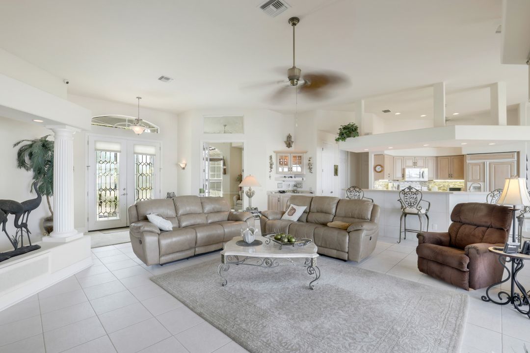 5219 SW 5th Pl, Cape Coral, FL 33914