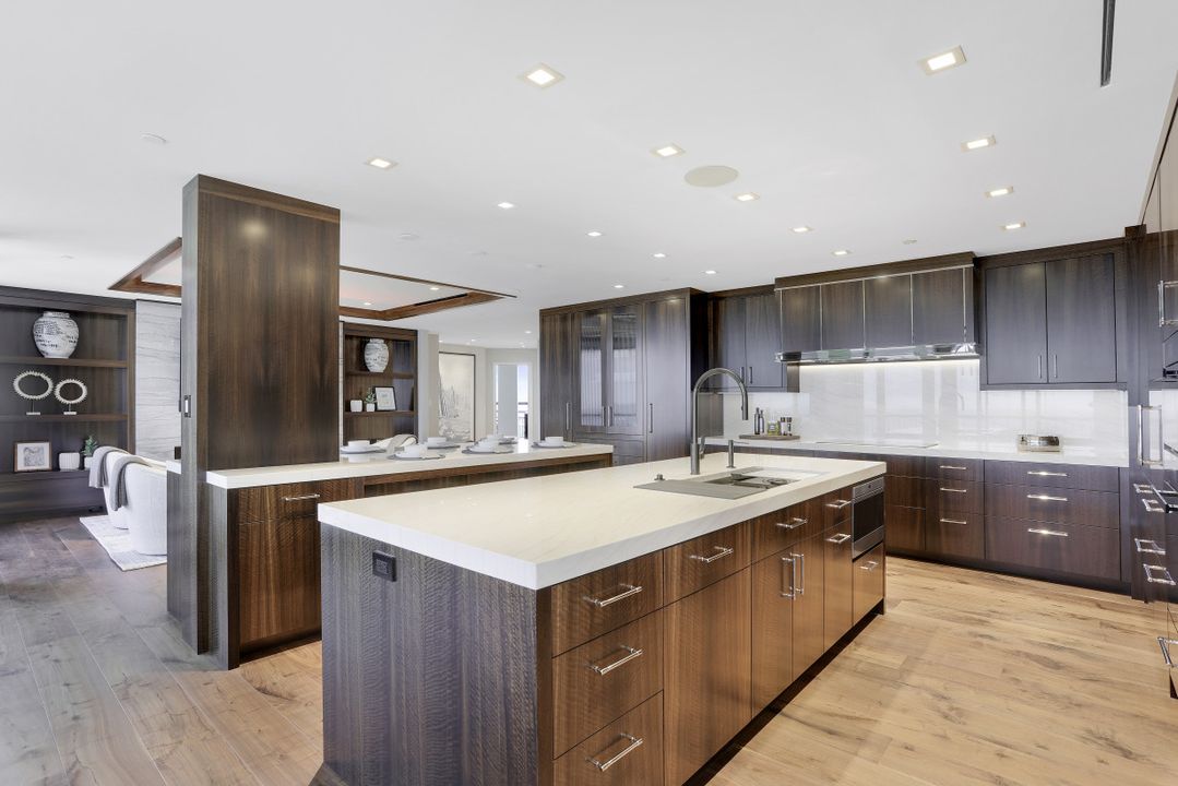 4951 Gulf Shore Blvd N #PH-402, Naples, FL 34103