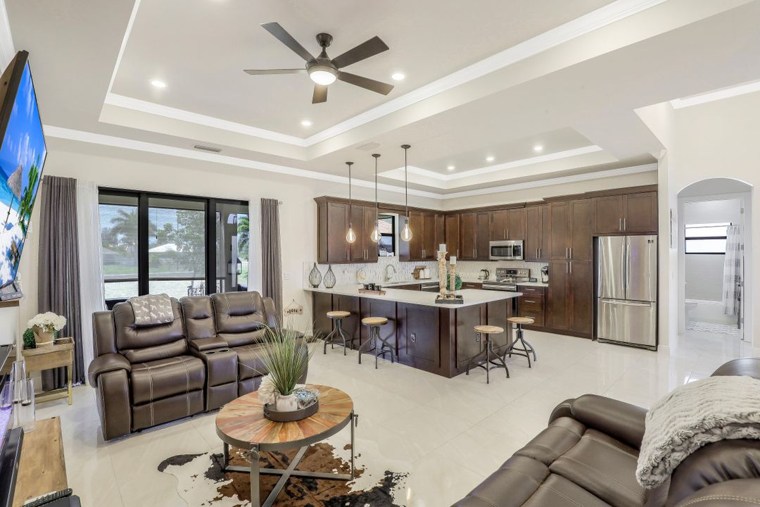 2730 NW 41st Pl, Cape Coral, FL 33993