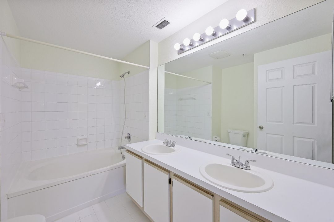 6490 Aragon Way #208, Fort Myers, FL 33966