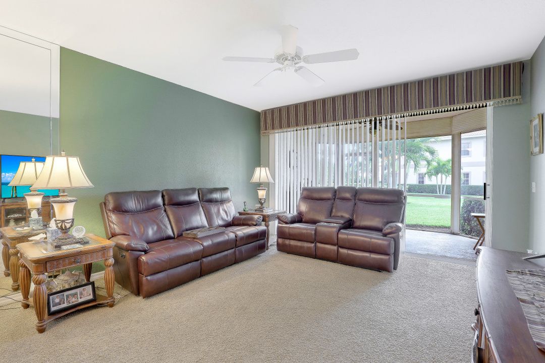 9060 Michael Cir #411, Naples, FL 34113