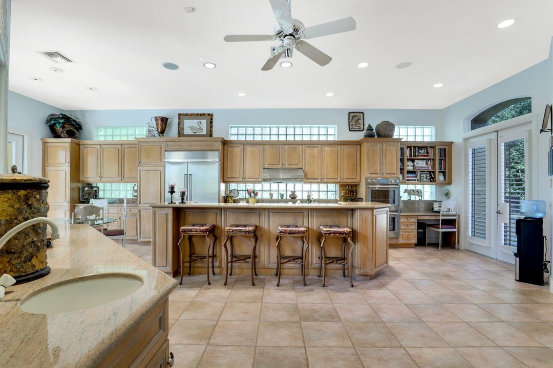 27820 Riverwalk Way, Bonita Springs, FL 34134