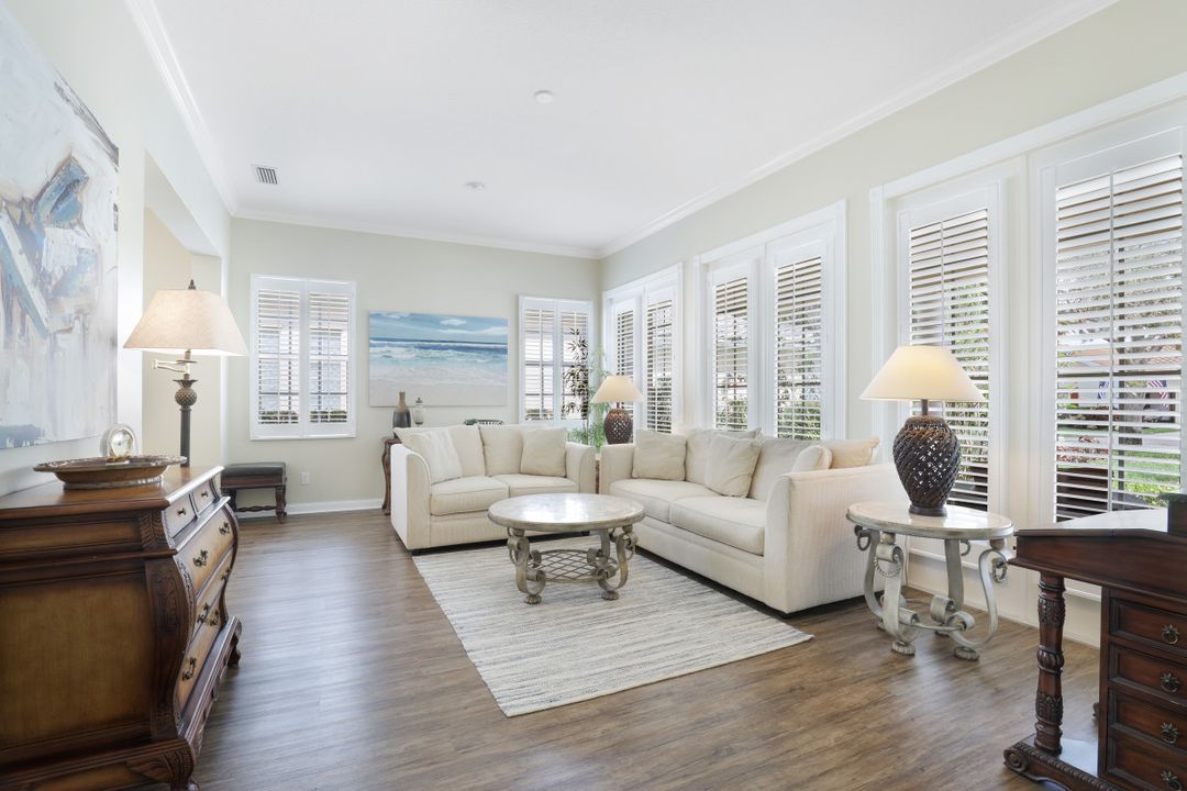 2888 Hatteras Way, Naples, FL 34119