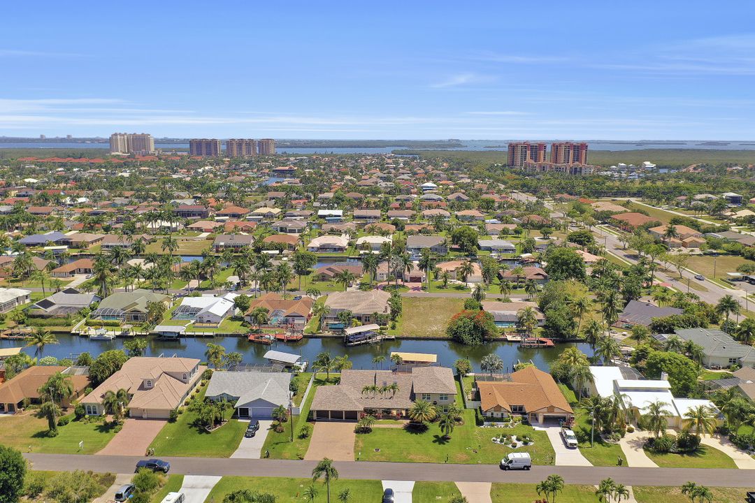 1524 SW 52nd Ln, Cape Coral, FL 33914