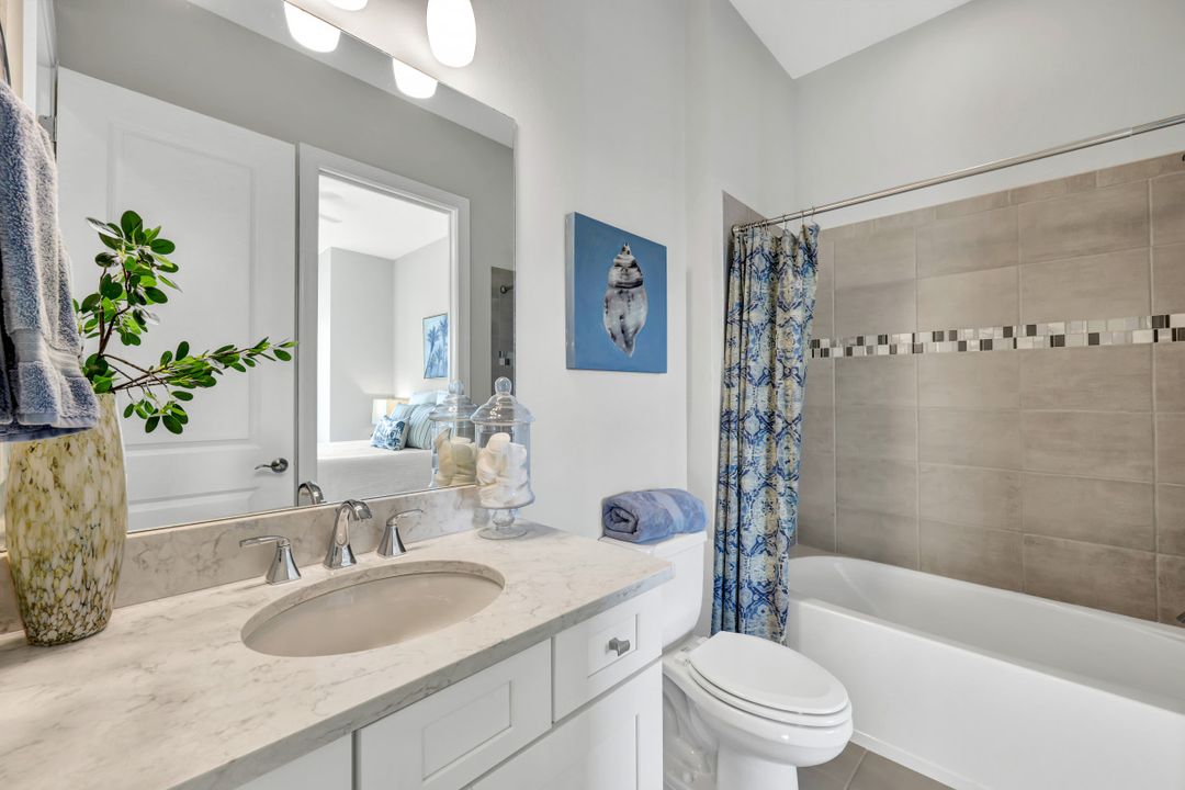 9645 Montelanico Loop #203, Naples, FL 34119