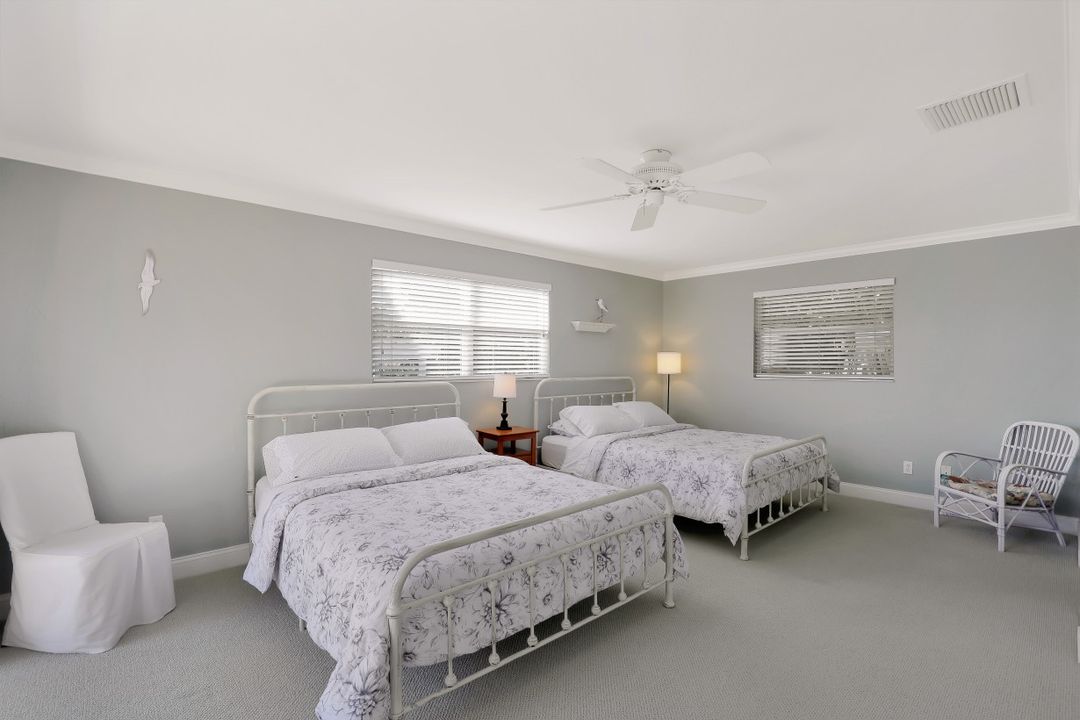 1154 Vernon Pl, Marco Island, FL 34145