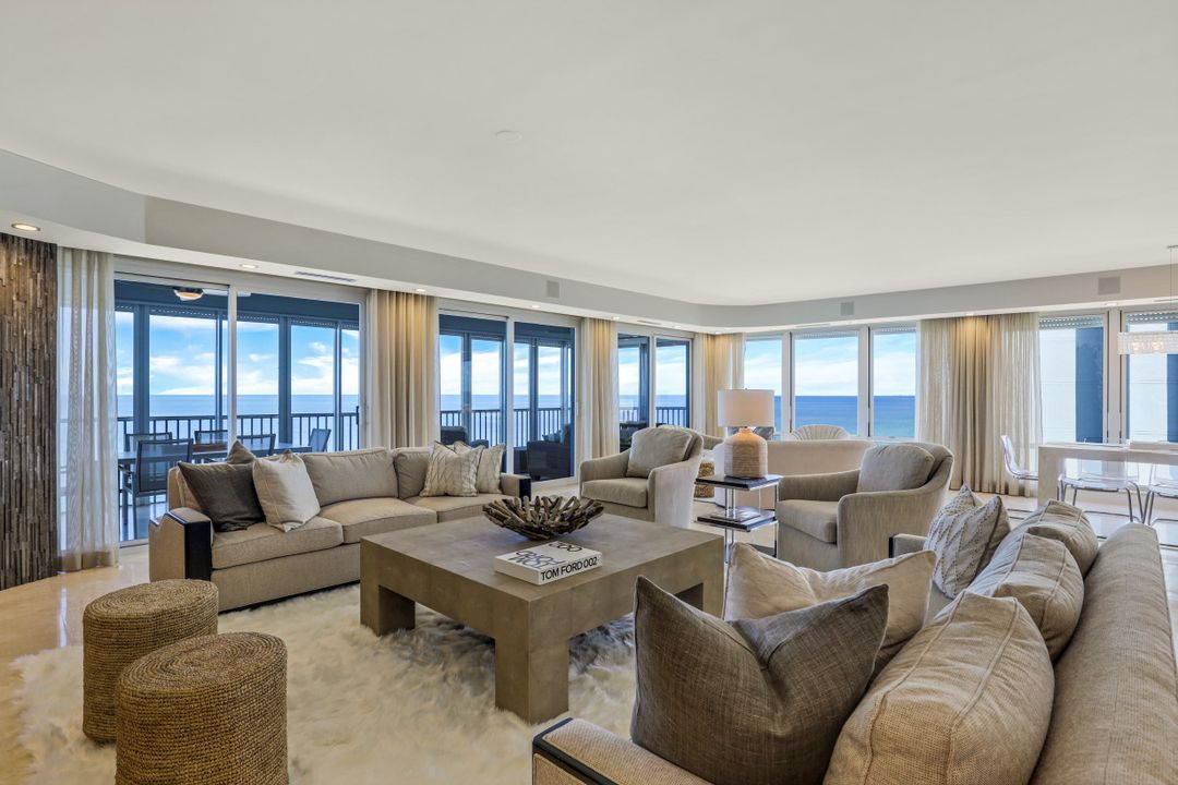 9811 Gulf Shore Dr, Naples, FL 34108