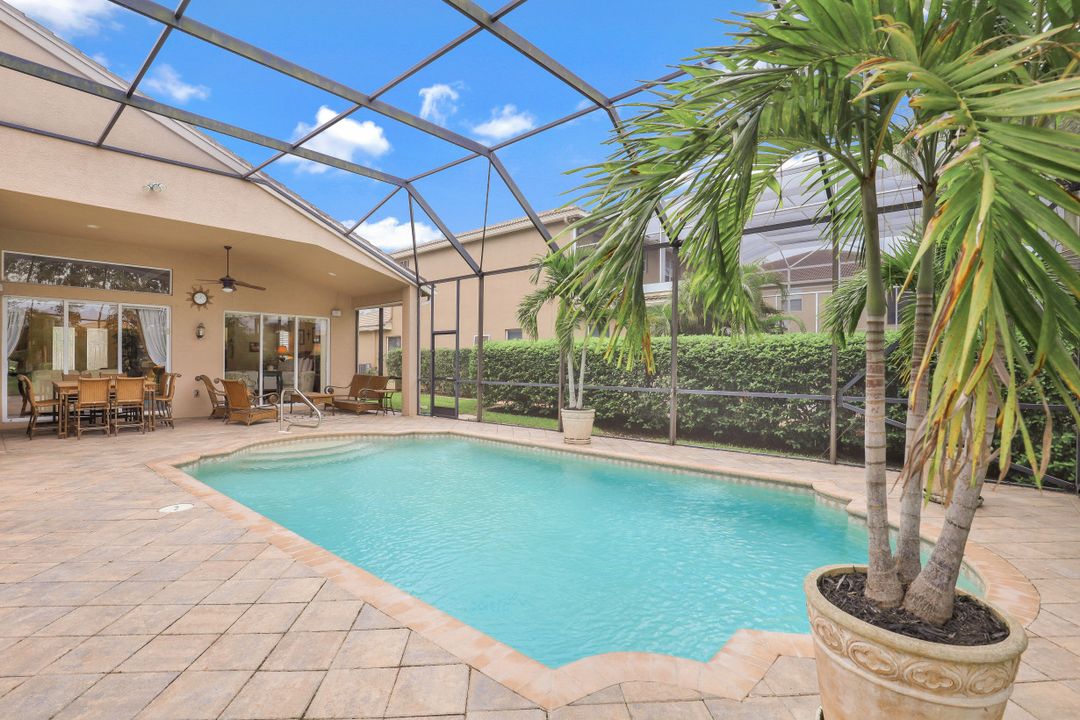 1818 Senegal Date Dr, Naples, FL 34119