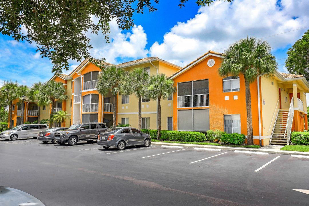 6481 Aragon Way  #101, Fort Myers, FL 33966