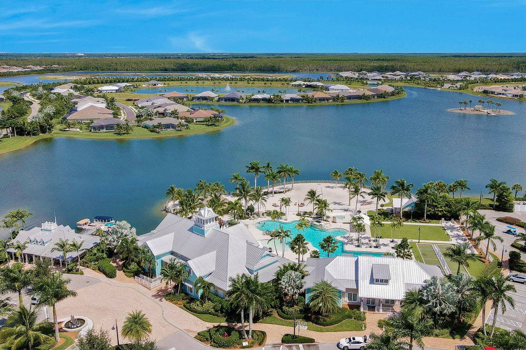 14740 Windward Ln, Naples, FL 34114