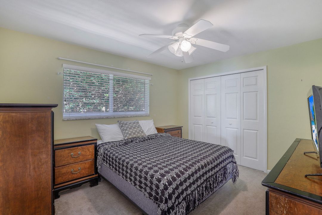 256 Bayshore Dr, Cape Coral, FL 33904