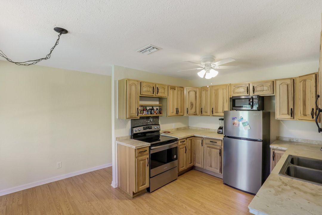 907 Maddock St E, Lehigh Acres, FL 33974