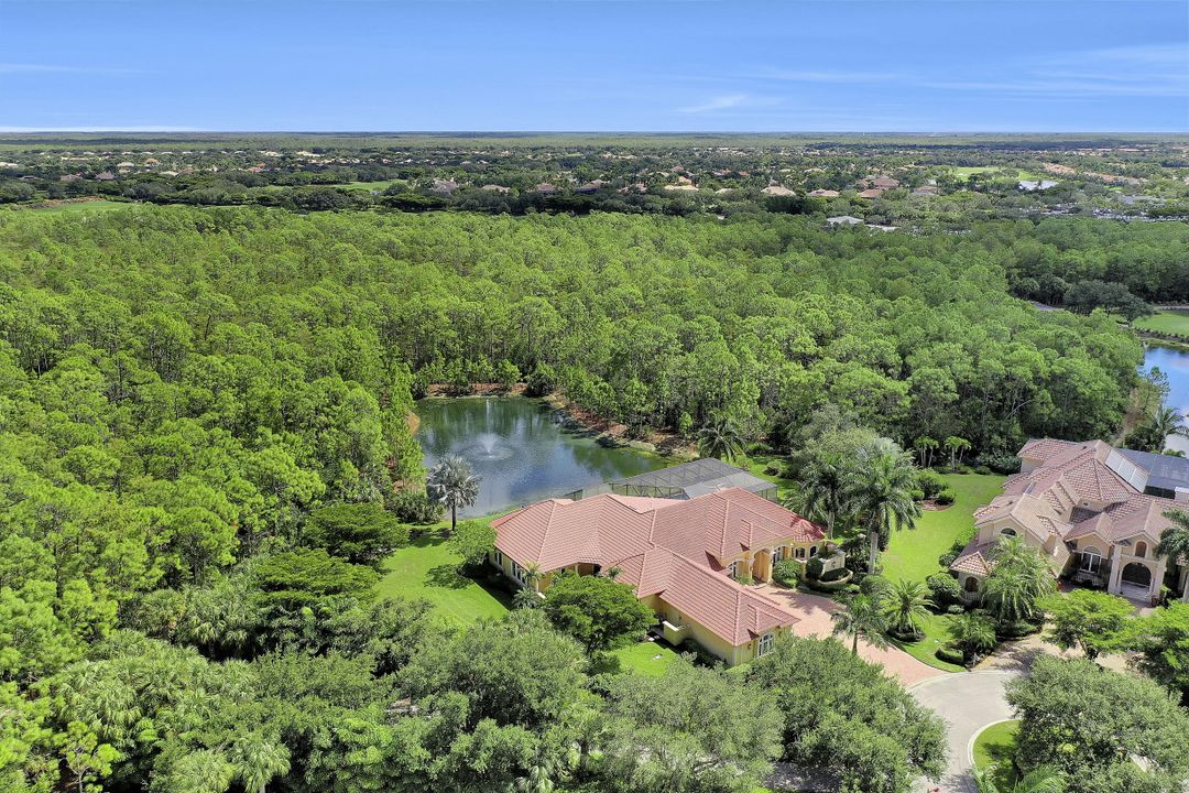 9301 Lakebend Preserve Ct, Estero, FL 34135