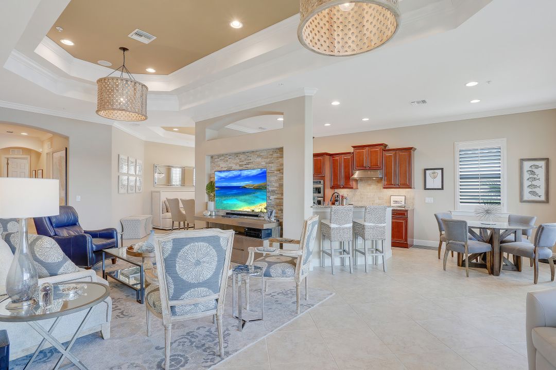 8787 Coastline Ct #201, Naples, FL 34120