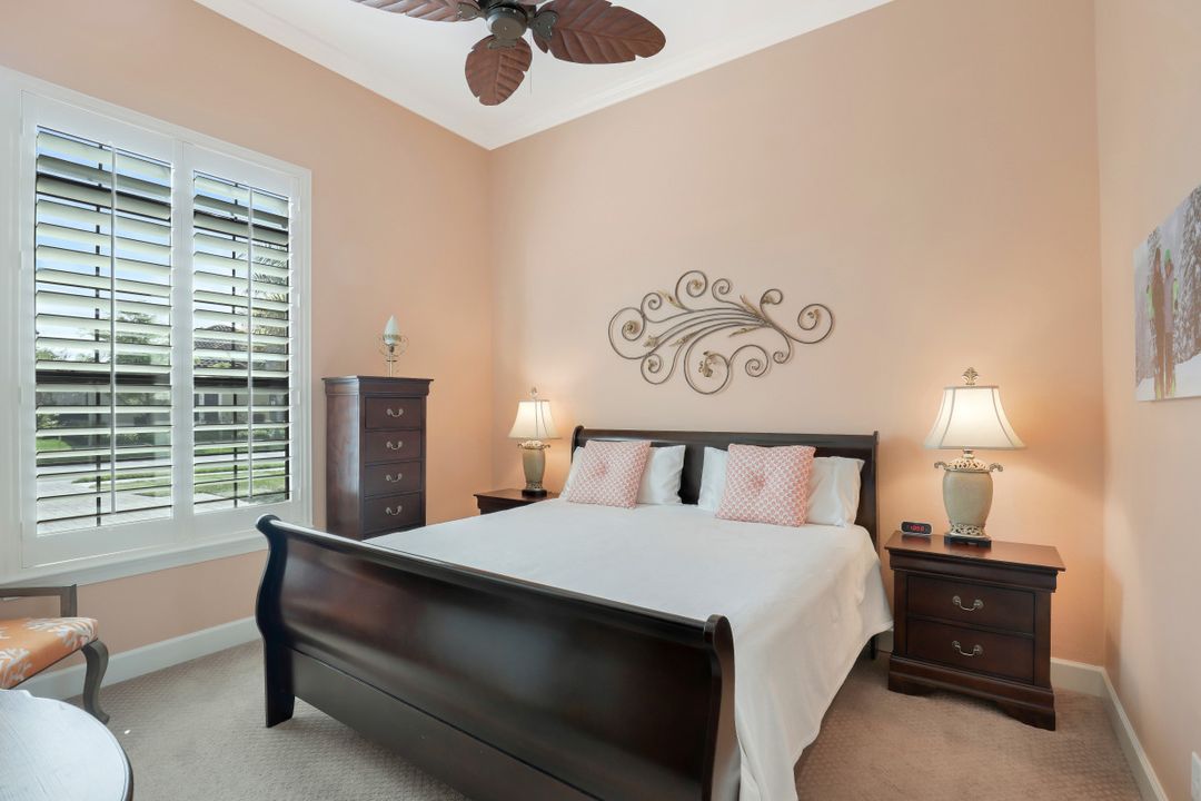 8651 Amour Ct, Naples, FL 34119