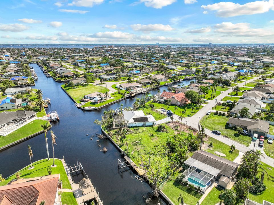 1125 SE 38th St, Cape Coral, FL 33904