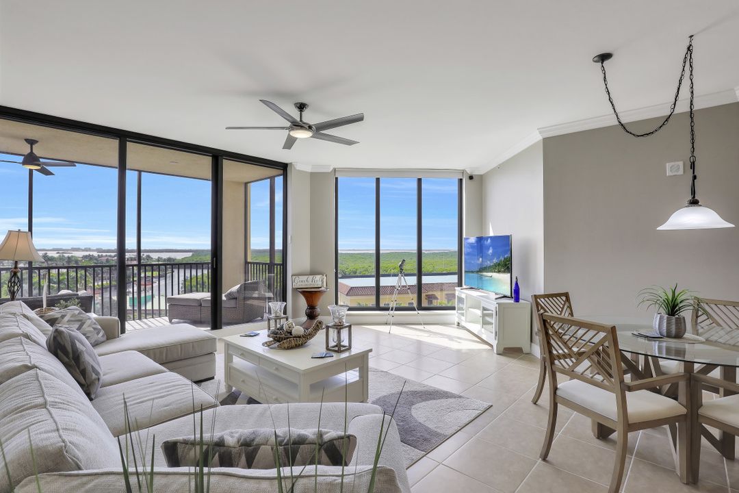 5793 Cape Harbour Dr #819, Cape Coral, FL 33914