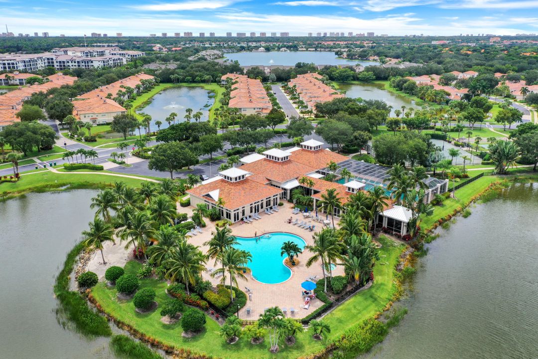 3065 Driftwood Way #4202, Naples, FL 34109