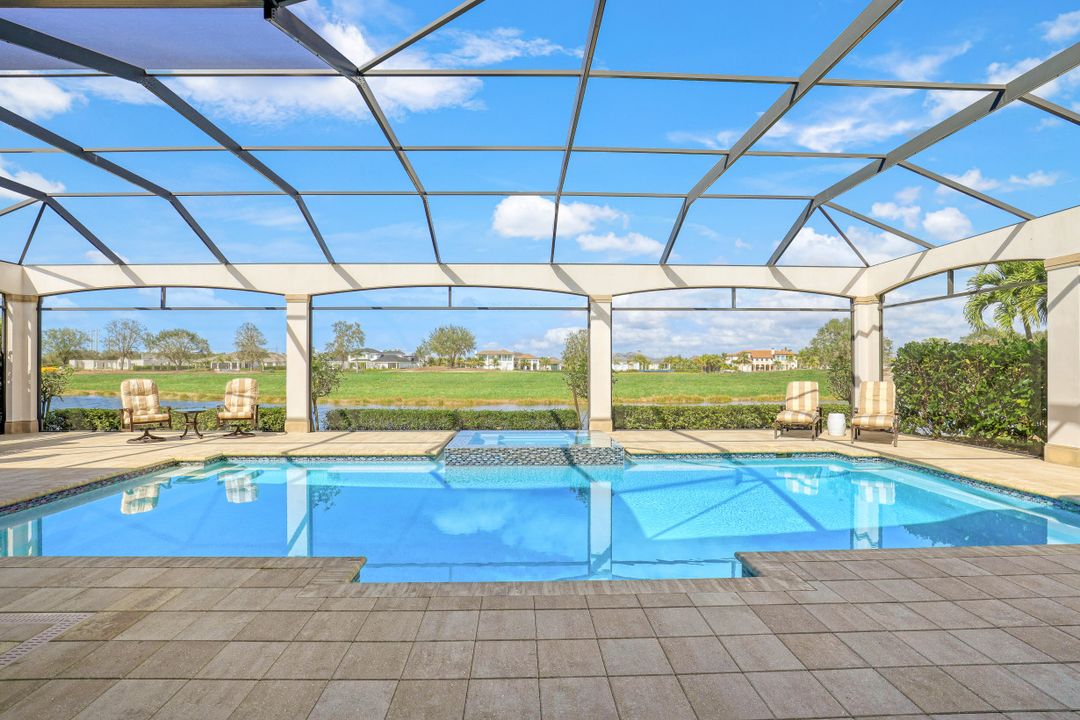 16459 Seneca Way, Naples, FL 34110