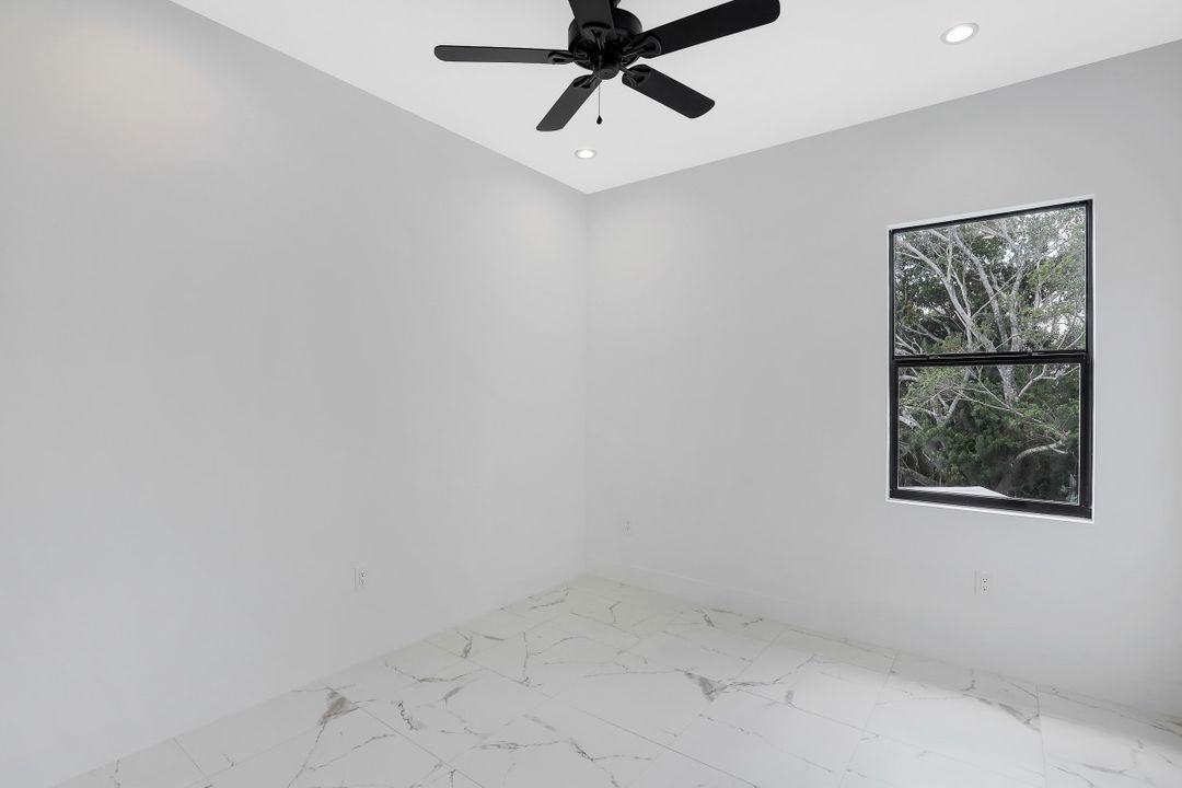 4064 Full Moon Ct, Naples, FL 34112