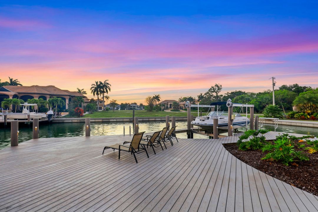 850 Eubanks Ct, Marco Island, FL 34145