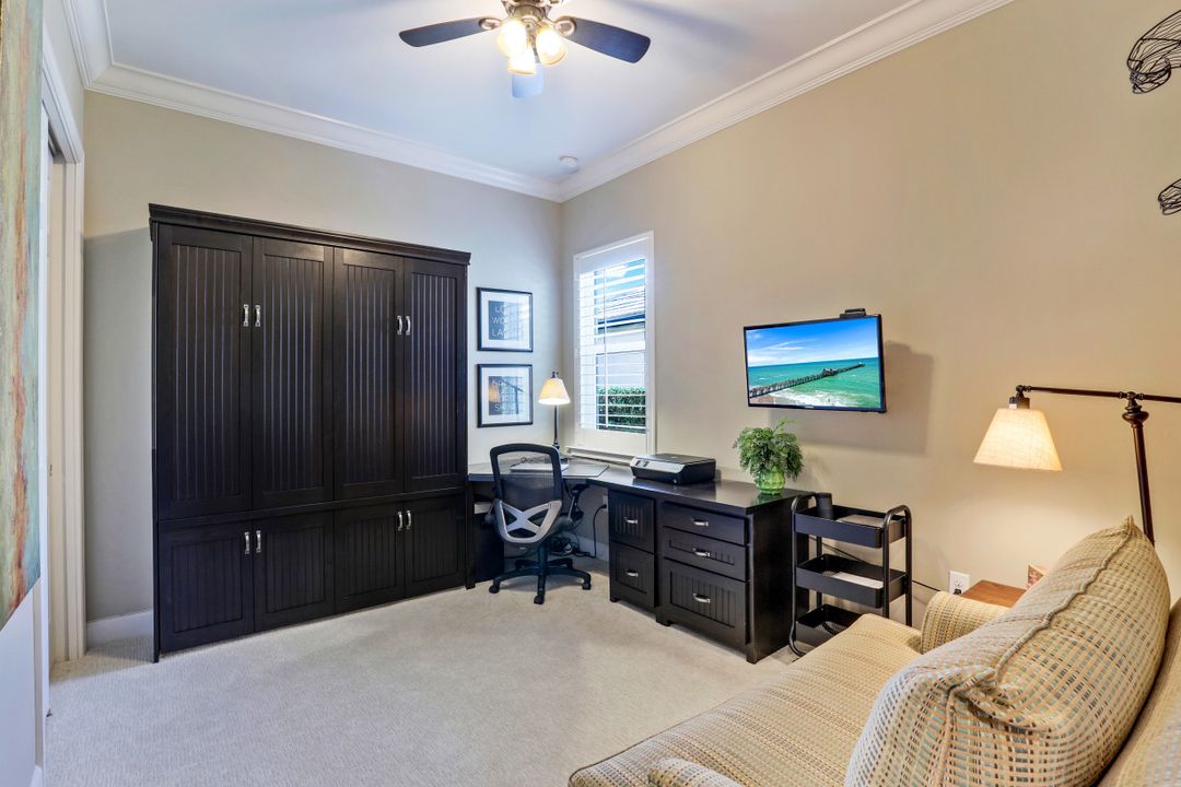 9447 Quarry Dr, Naples, FL 34120