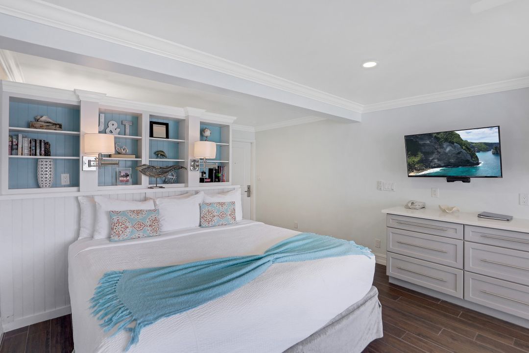 900 Broad Ave S #147, Naples, FL 34102