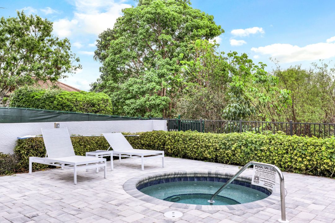 25670 Springtide Ct, Bonita Springs, FL 34135