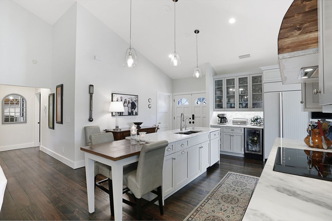 3824 Survey Cir, Bonita Springs, FL 34134