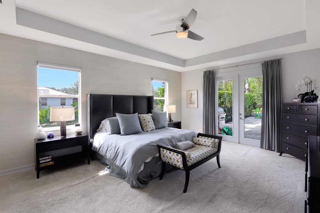 5931 Spanish Oaks Ln, Naples, FL 34119