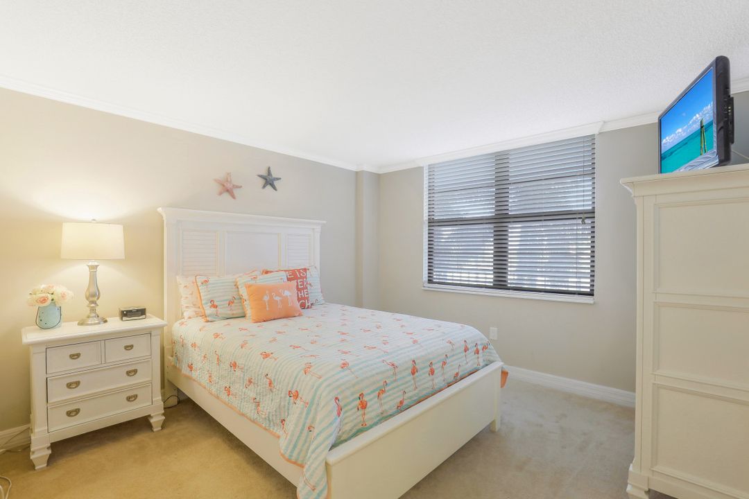 440 Seaview Ct #301, Marco Island, FL 34145