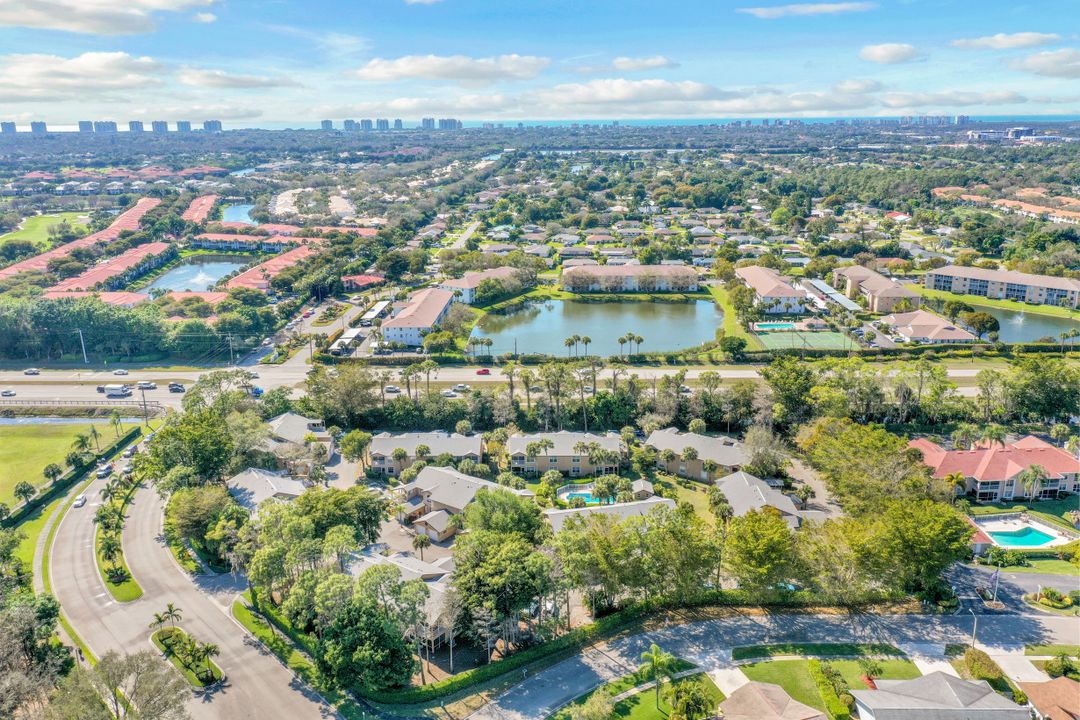 9589 Crescent Garden Dr #101, Naples, FL 34109