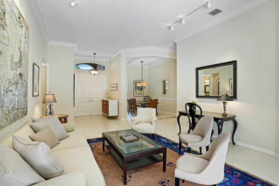 20490 Foxworth Cir, Estero, FL 33928