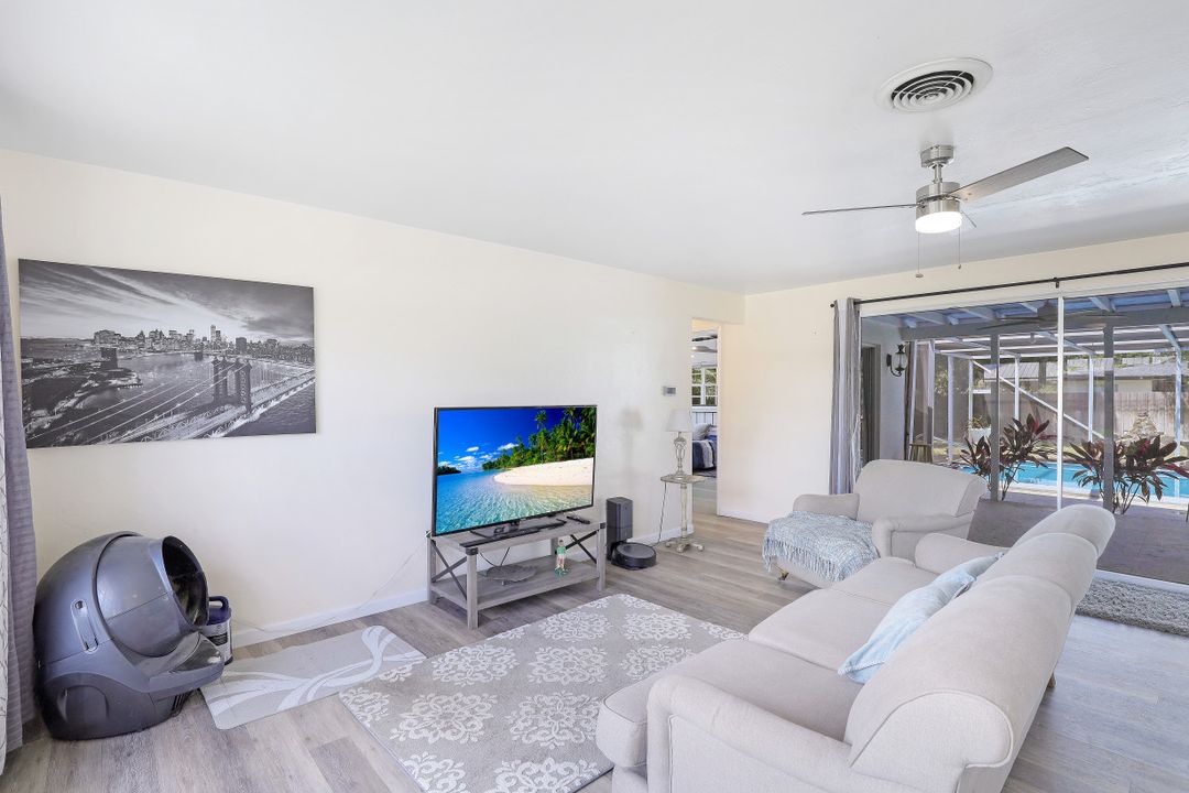 527 Keenan Ave, Fort Myers, FL 33919