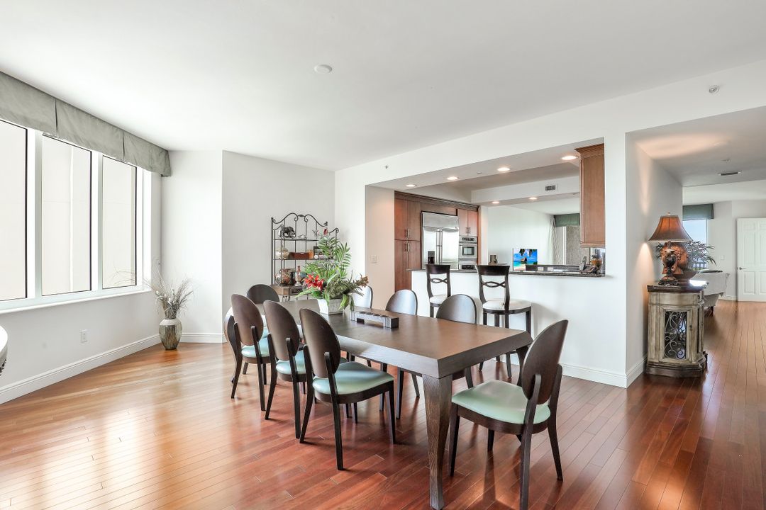 275 Indies Way #1605, Naples, FL 34110