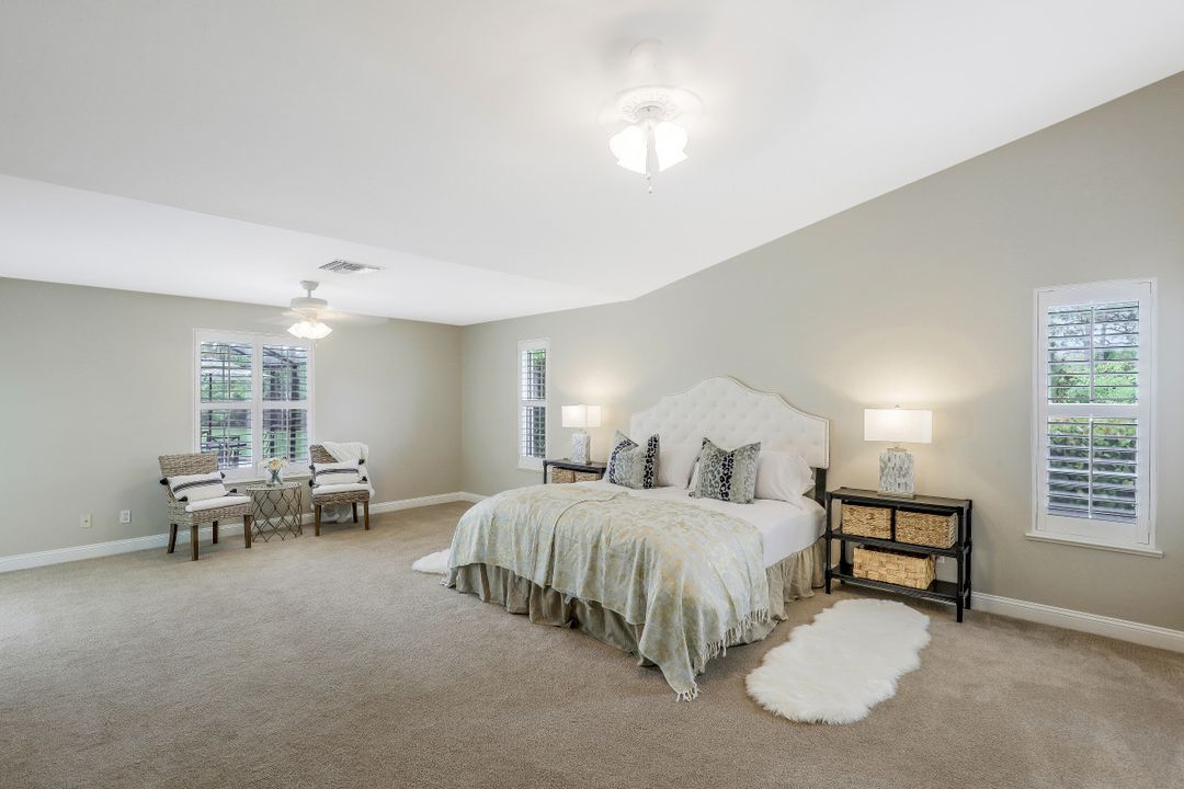 762 Hickory Rd, Naples, FL 34108