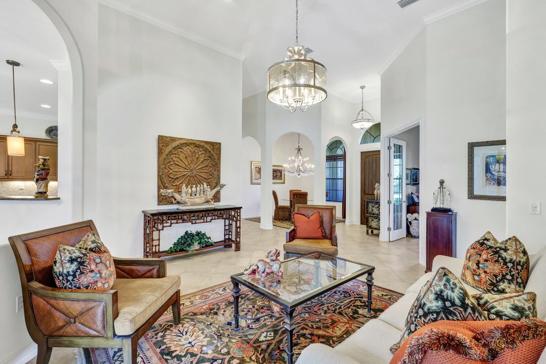 7327 Acorn Way, Naples, FL 34119