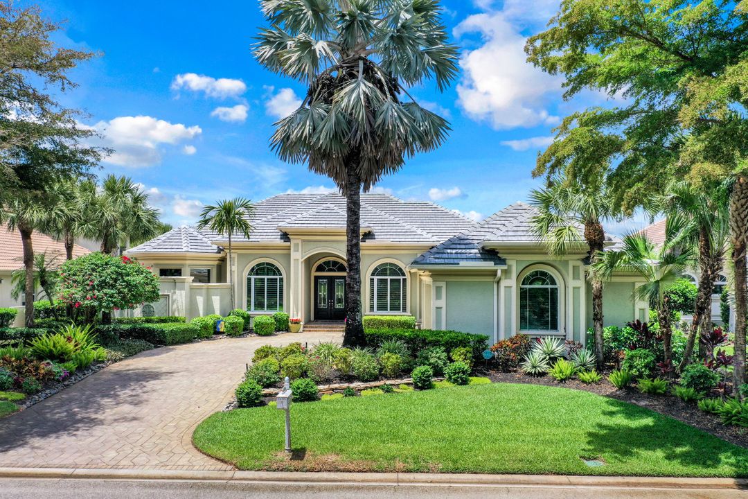 22270 Banyan Hideaway Dr, Bonita Springs, FL 34135