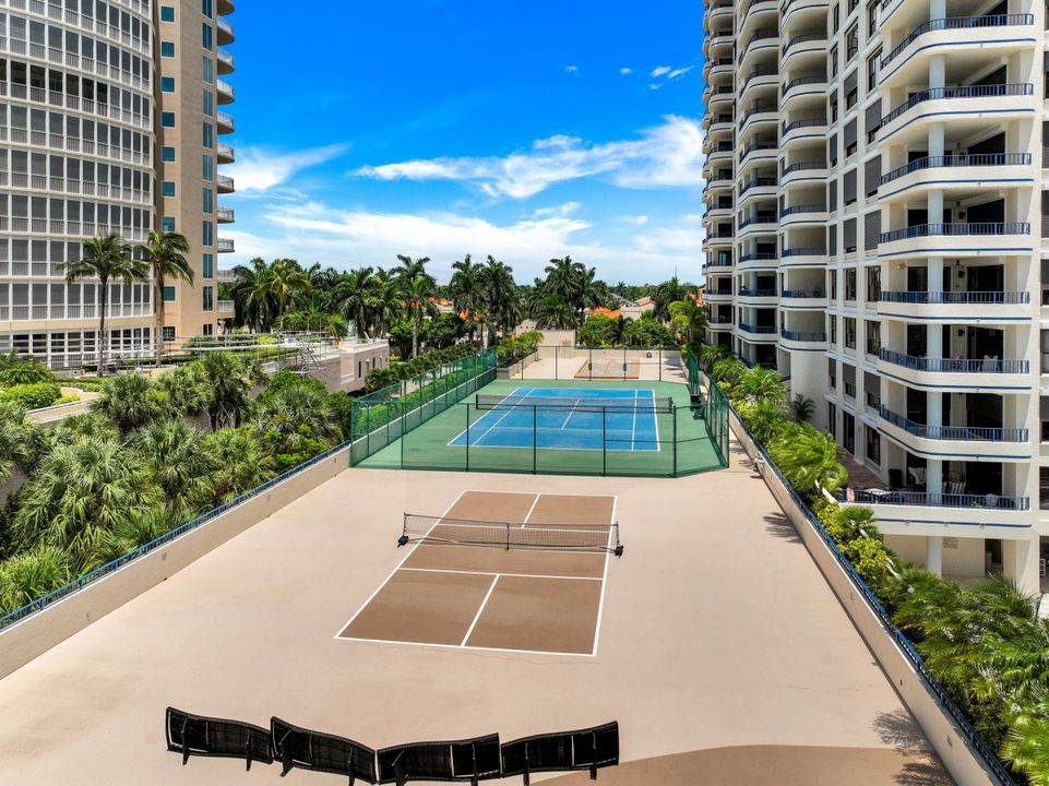 4451 Gulf Shore Blvd N #302, Naples, FL 34103