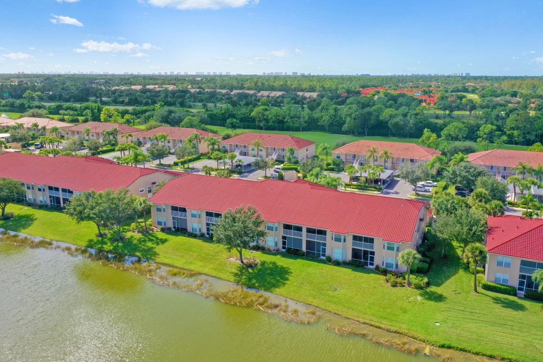 2870 Cypress Trace Cir #1712, Naples, FL 34119