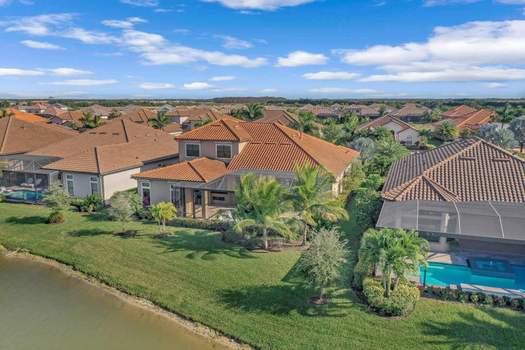 3341 Fanny Bay Ln, Naples, FL 34114