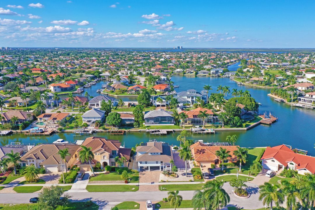 1672 Barbarosa Ct, Marco Island, FL 34145