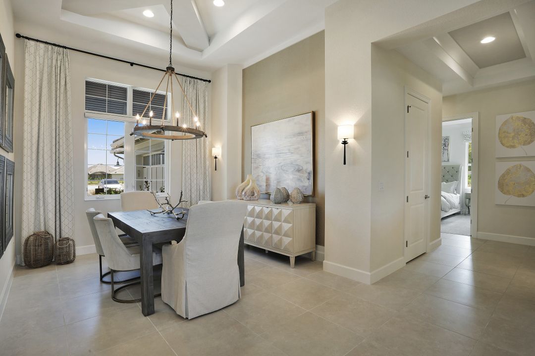 6035 Plana Cays Dr, Naples, FL 34113