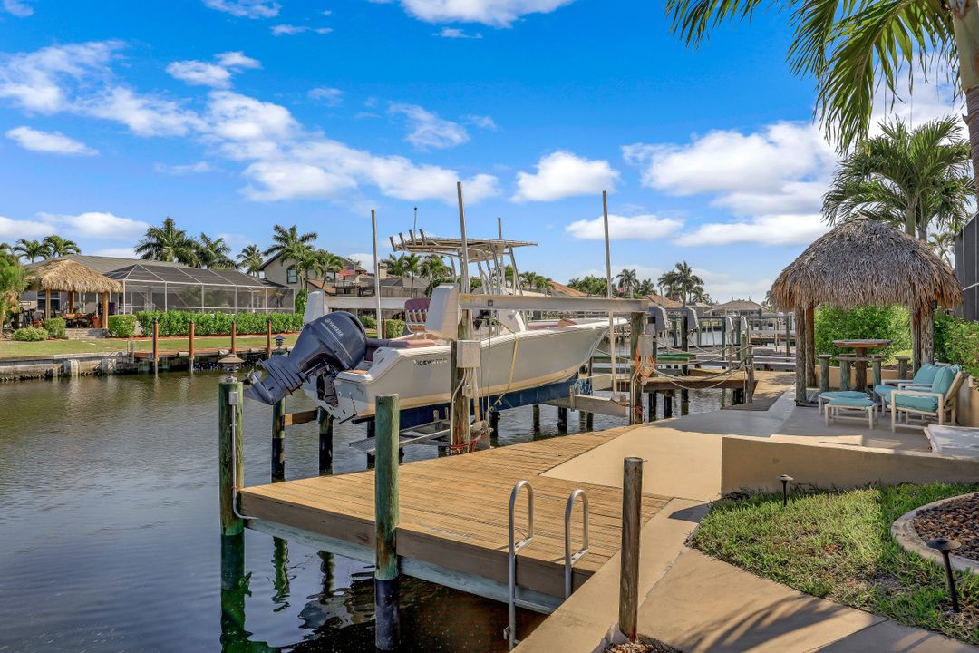 1427 SW 53rd Terrace, Cape Coral, FL 33914