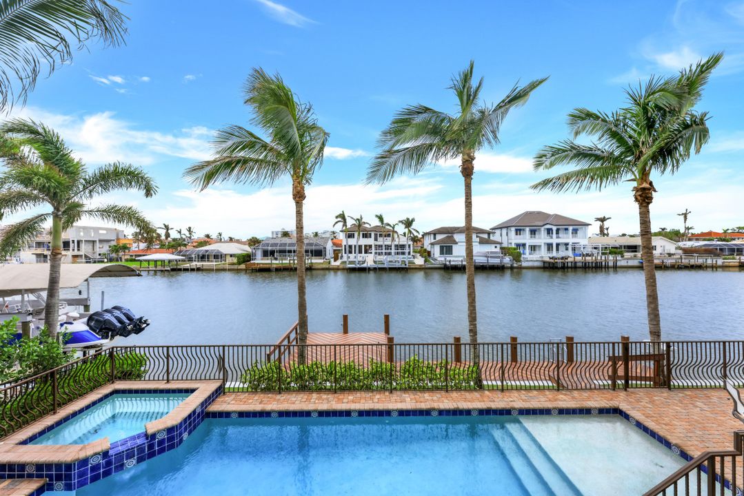 403 Seabee Ave, Naples, FL 34108